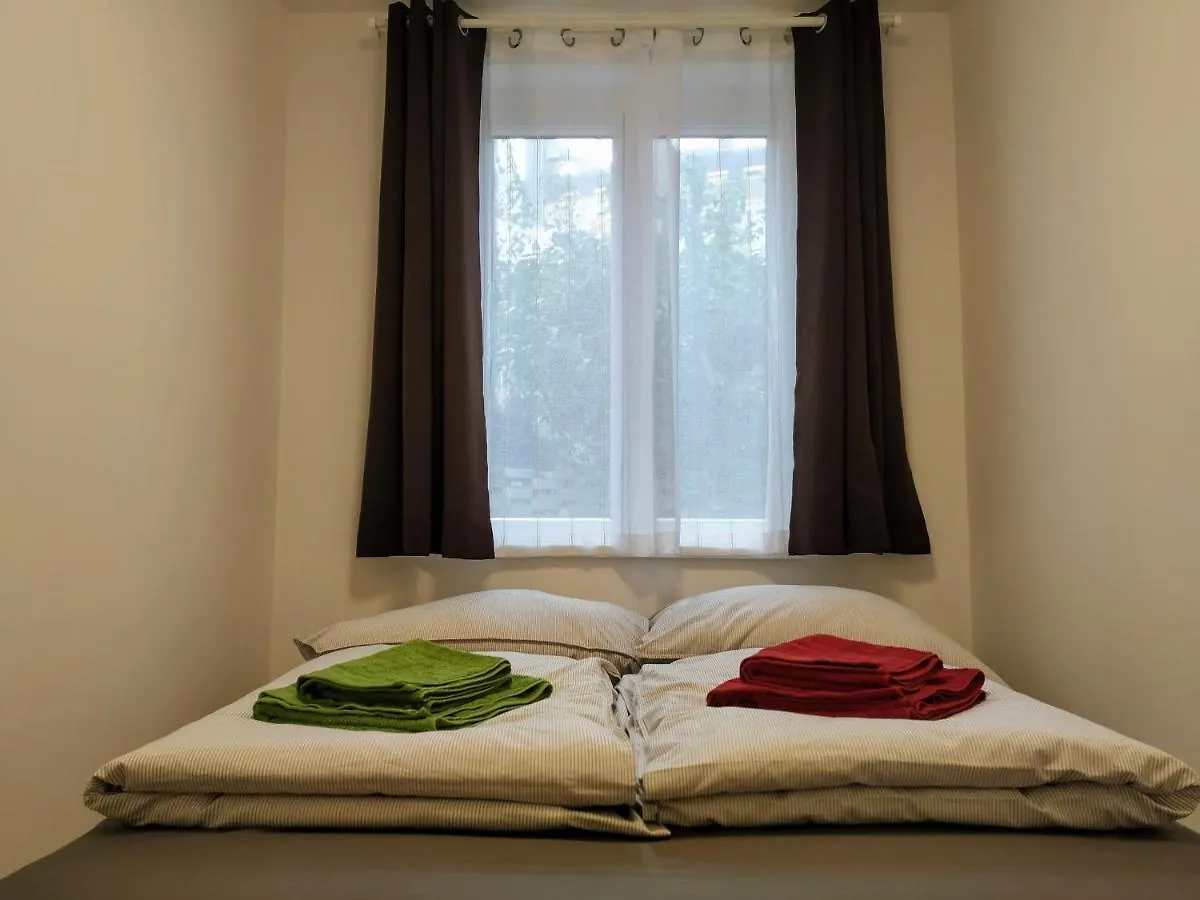 Cozy Nest Vienna Apartment 0*,